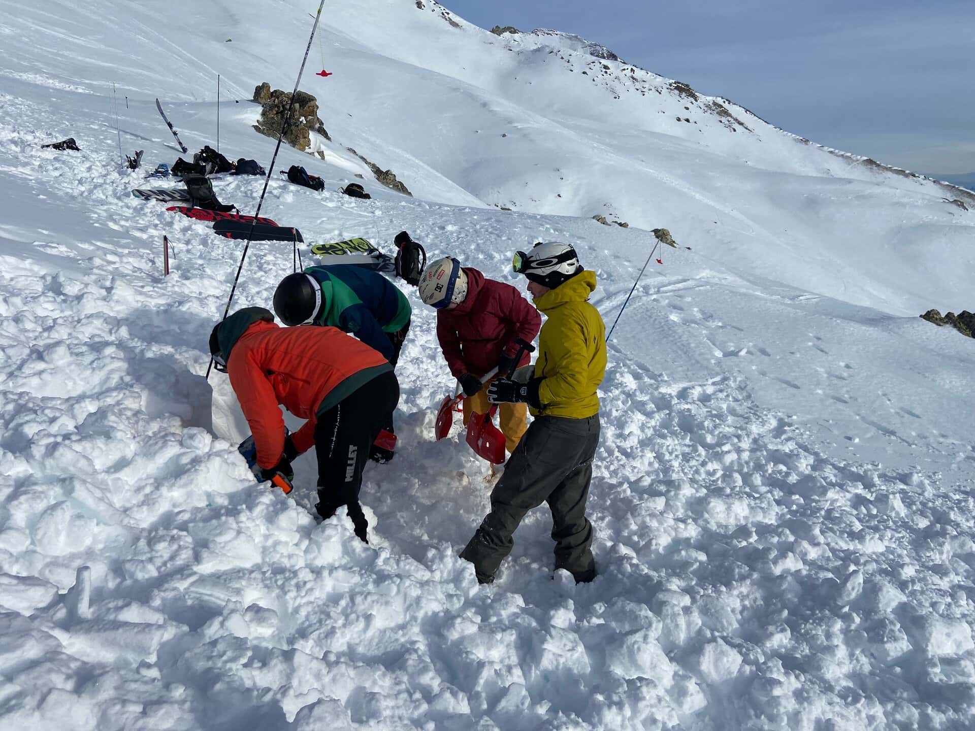 Exercice de recherche et dégagement en avalanche